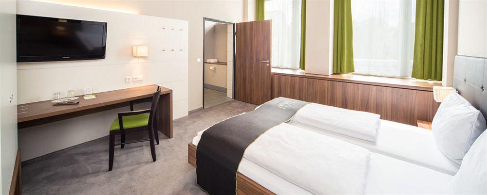 Joesepp'S Hotel Am Hallhof 梅明根 外观 照片